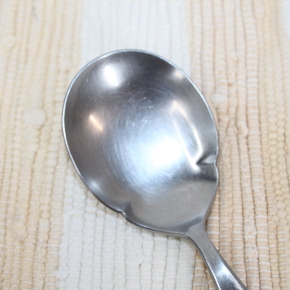 VTG COSMOS STAINLESS STEEL 18-8 SOLID SERVING SPOON ROSES JAPAN FLATWARE CSM28 - Picture 2 of 9